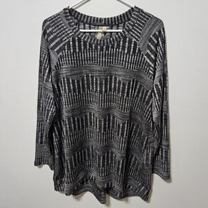 Comfy USA Black and White 3/4 Sleeve Boxy Blouse